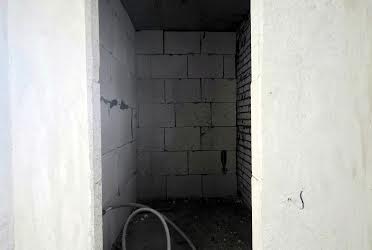1833624975601697