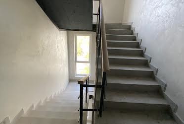 1830227906376703
