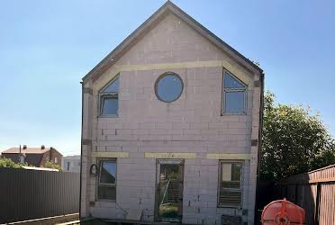 1835739502408715