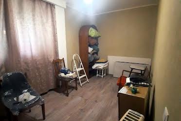1835645404706716