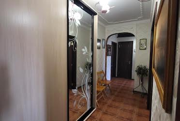 1829742049423721