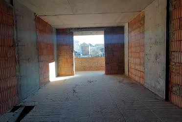 1827661744131725
