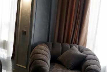 1831645580325728