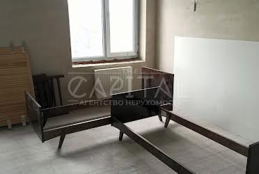 1835632740103732