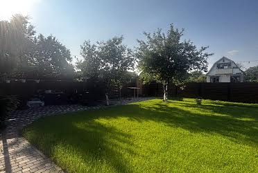 1834521579378733