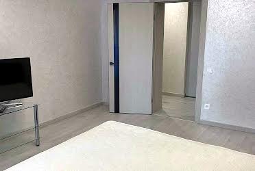 1831005685191759