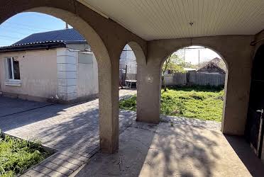 1835717927814080