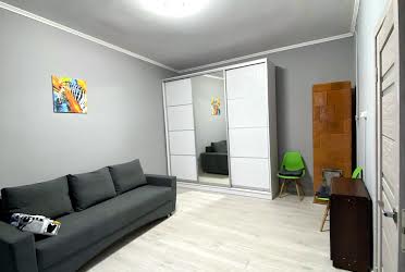 1826580880543811