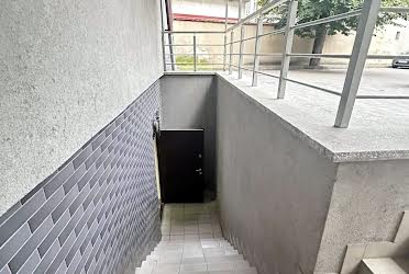 1835891519027813