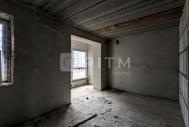 1835166996986825