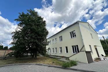 1835747377483835