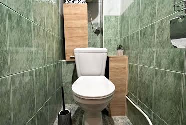 1832648337017838