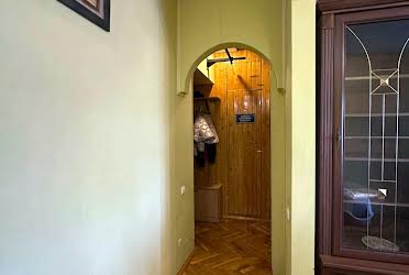 1831542806236084