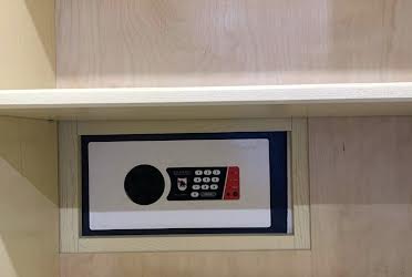 1835704819805841