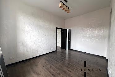 1833086775781861