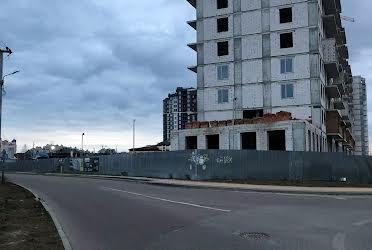 1828105588970862