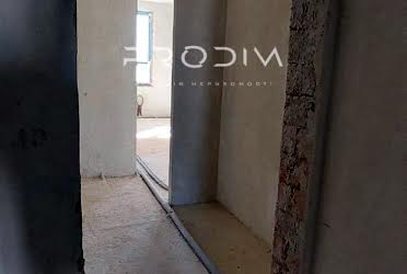 1832092839811866