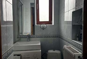 1835168388665876