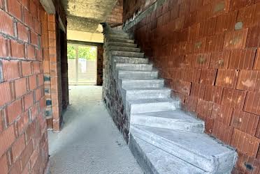 1835830846579900