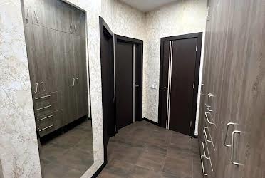 1834747246701903
