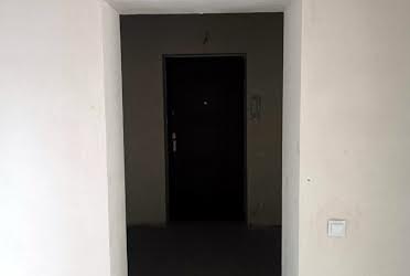 1826669403032909