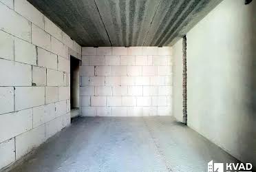 1832728223894923