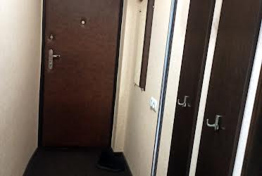 1834743255560929