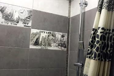 1835179974576934