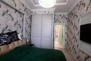 1829133487998935