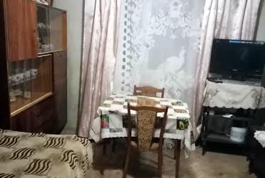1831918933992937