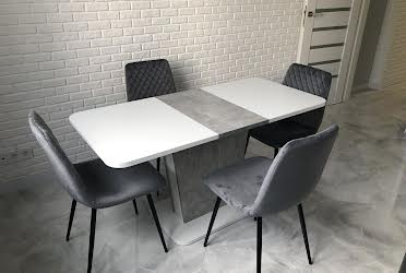 1827477308206952