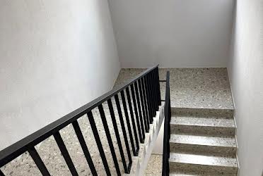 1833892647648967
