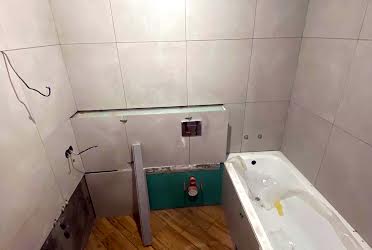 1832537775661973