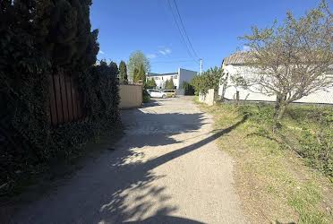 1831082169072976