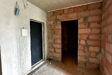 1835897484771983