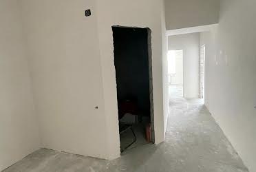 1831919880578995