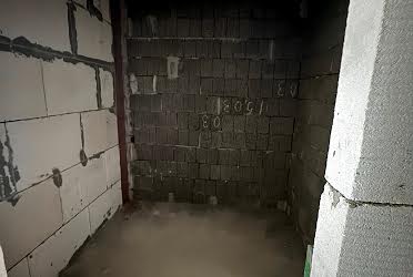 1835811716789996