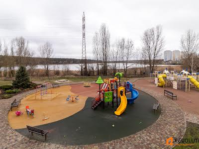 квартира по адресу Николая Ушакова ул., 1Б