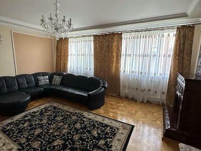 будинок за адресою с. Солонка, Володимира Винниченка вул.