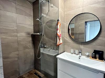 квартира за адресою Миколи Гулака вул., 4