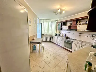 квартира за адресою Сім'ї Стешенків вул. (Тимофія Строкача), 7