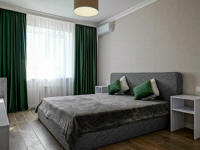квартира за адресою Новомостицька вул., 15