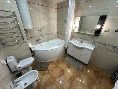 квартира за адресою Дніпровська набережна вул., 26-А
