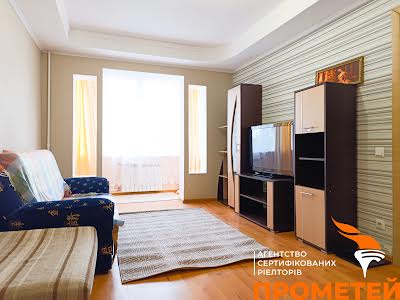 квартира за адресою Братиславська вул., 42