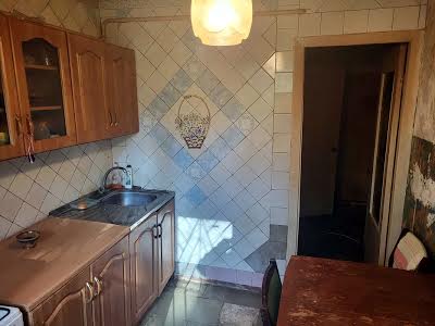 квартира за адресою Михайла Драгоманова вул. (Димитрова), 52