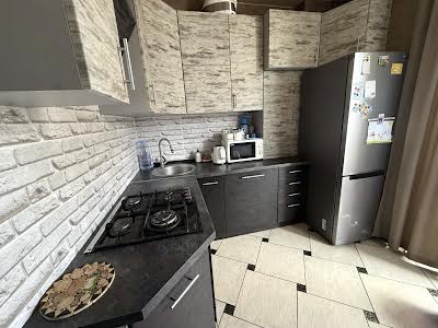 квартира за адресою Соборна вул., 103