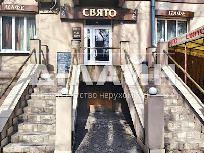 коммерческая по адресу Трегубенка, 6