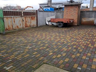 коммерческая по адресу Святослава Хороброго ул., 1/1
