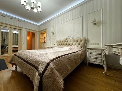 квартира за адресою Таджицька вул., 1