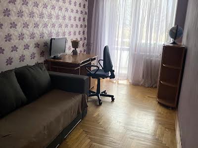квартира за адресою Опанаса Сластіона вул., 58